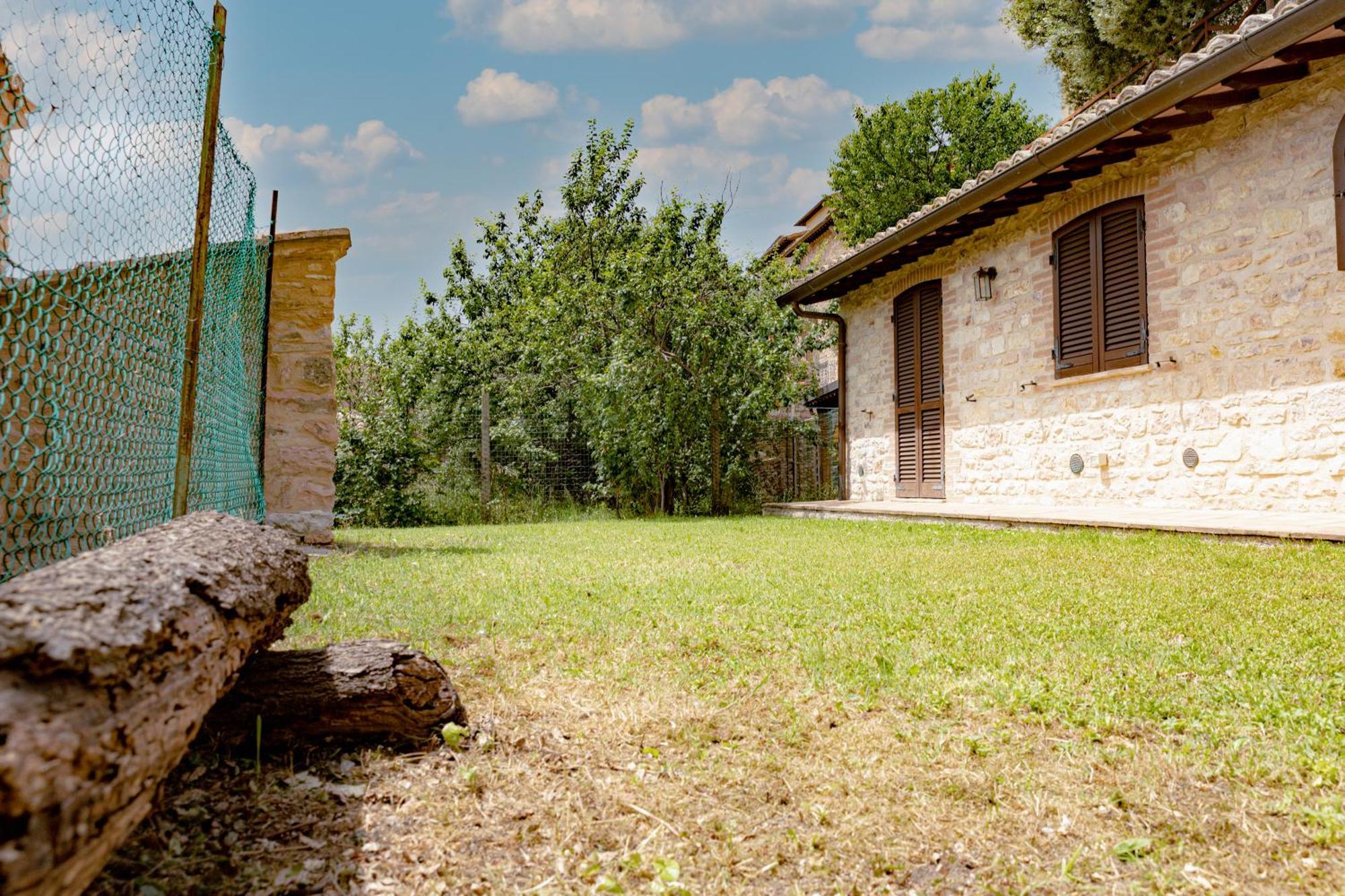 Villa Rustic House, Con Patio E Giardino, Assisi Centro Exterior foto